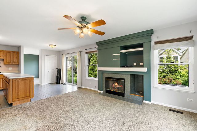 349 Hampton Court, Crystal Lake, IL 60012