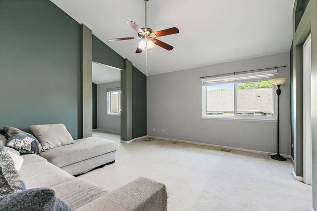 349 Hampton Court, Crystal Lake, IL 60012