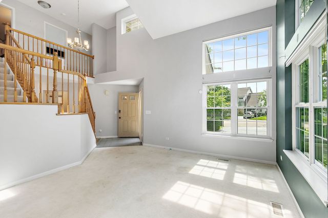 349 Hampton Court, Crystal Lake, IL 60012