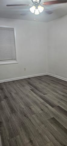 16 Richards Ave 105, North Attleboro, MA 02760