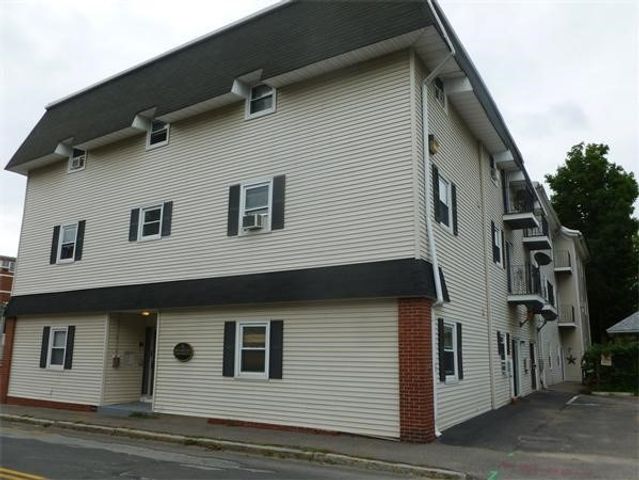 16 Richards Ave 105, North Attleboro, MA 02760