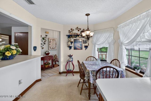 8111 CAYUGA Trail N, Jacksonville, FL 32244