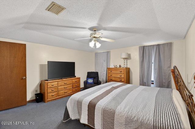 8111 CAYUGA Trail N, Jacksonville, FL 32244