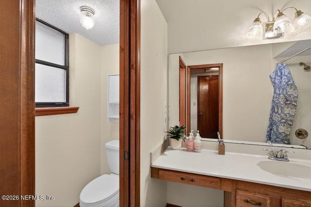 8111 CAYUGA Trail N, Jacksonville, FL 32244