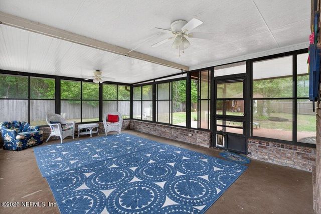 8111 CAYUGA Trail N, Jacksonville, FL 32244