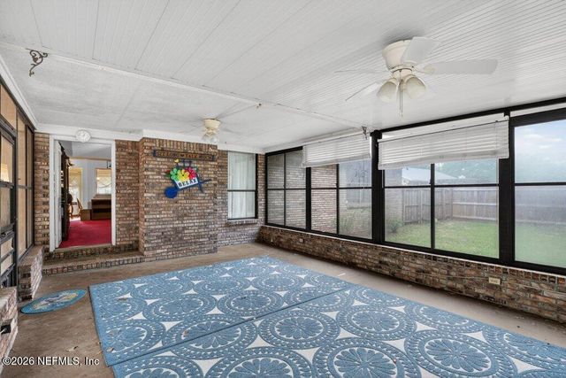 8111 CAYUGA Trail N, Jacksonville, FL 32244