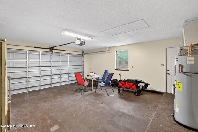 8111 CAYUGA Trail N, Jacksonville, FL 32244