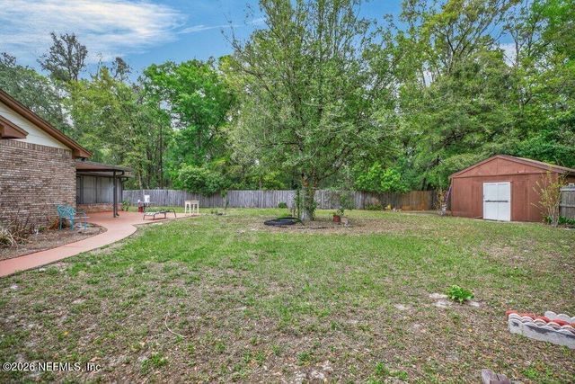 8111 CAYUGA Trail N, Jacksonville, FL 32244