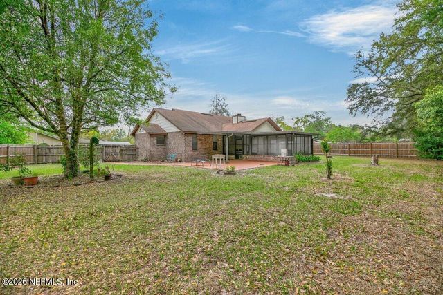 8111 CAYUGA Trail N, Jacksonville, FL 32244