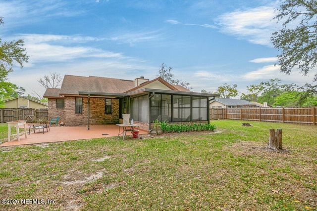 8111 CAYUGA Trail N, Jacksonville, FL 32244