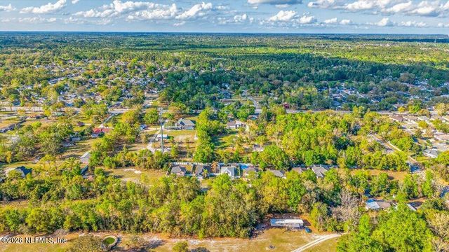 8111 CAYUGA Trail N, Jacksonville, FL 32244