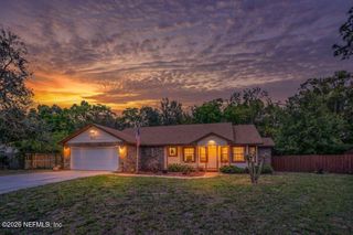 8111 CAYUGA Trail N, Jacksonville, FL 32244