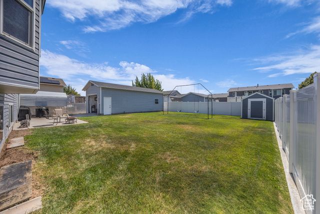 3820 FOXGLEN DR, Roy, UT 84067
