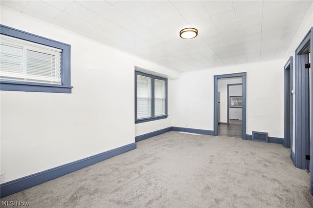 961 Wyley Avenue, Akron, OH 44306