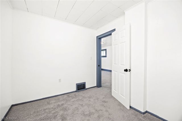 961 Wyley Avenue, Akron, OH 44306