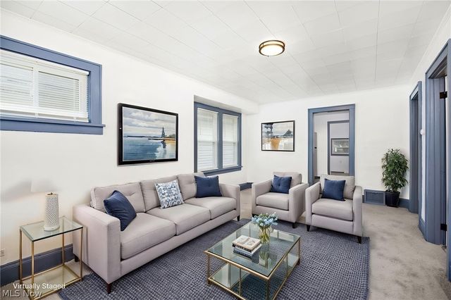 961 Wyley Avenue, Akron, OH 44306