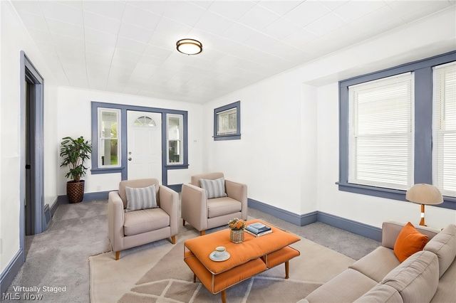 961 Wyley Avenue, Akron, OH 44306