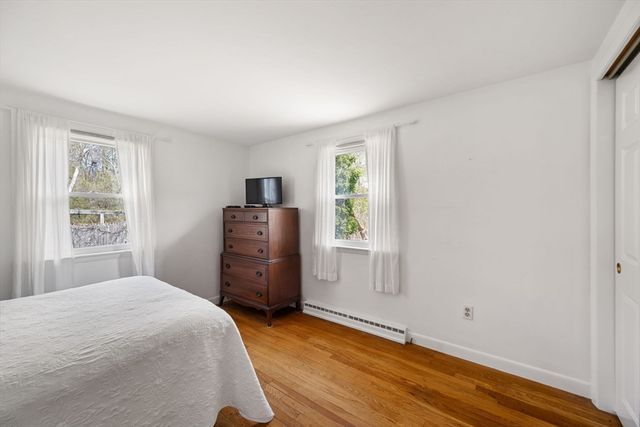 29 Andrew Dr, Pembroke, MA 02359