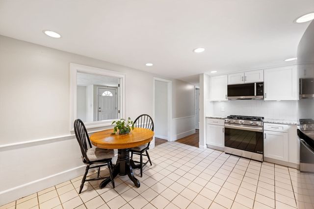 29 Andrew Dr, Pembroke, MA 02359
