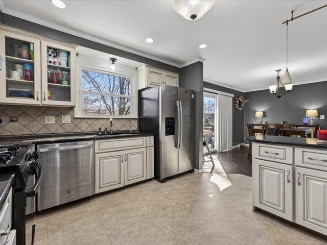 161 W Regent Dr, Clarksville, TN 37043