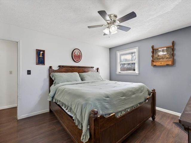 161 W Regent Dr, Clarksville, TN 37043