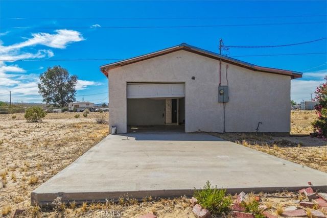 4611 Oasis, 29 Palms, CA 92277