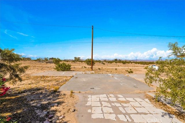 4611 Oasis, 29 Palms, CA 92277
