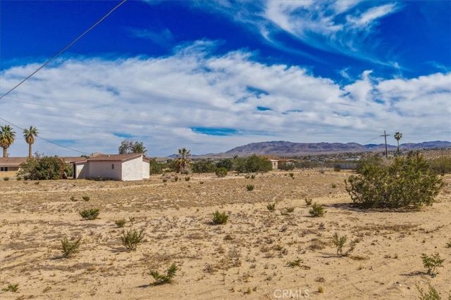 4611 Oasis, 29 Palms, CA 92277