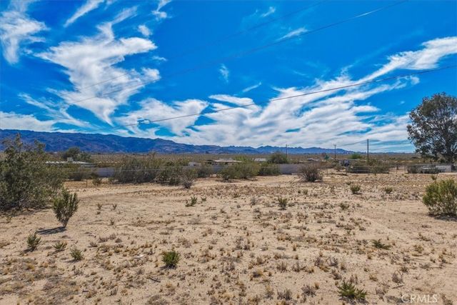 4611 Oasis, 29 Palms, CA 92277