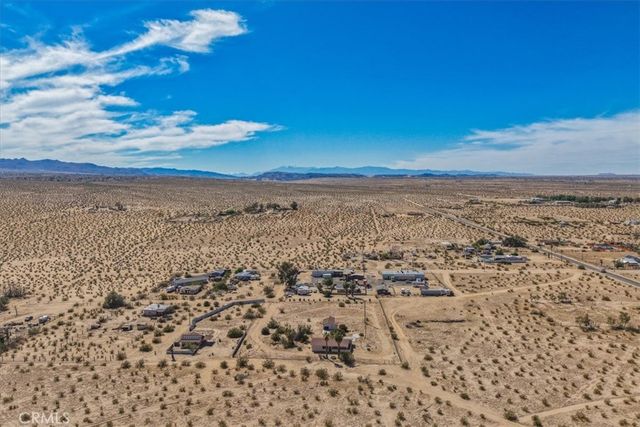 4611 Oasis, 29 Palms, CA 92277