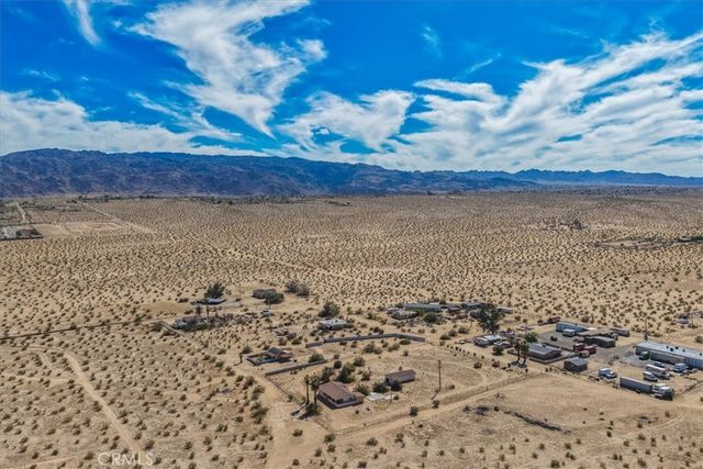 4611 Oasis, 29 Palms, CA 92277