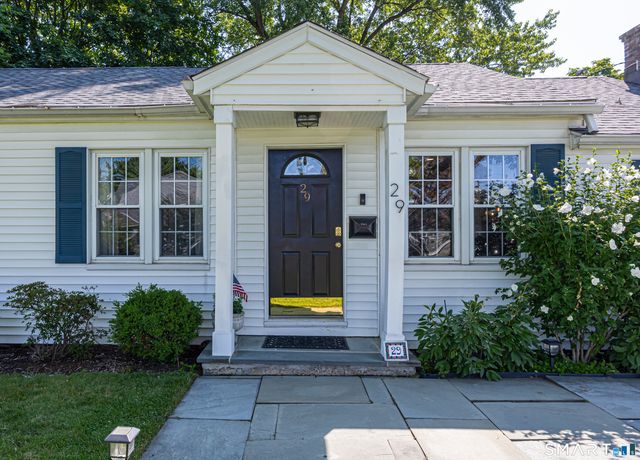 29 Sutton Drive West, Stamford, CT 06906