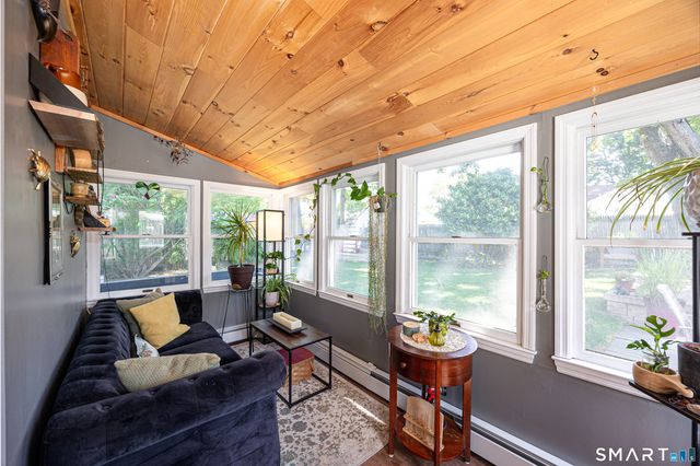 29 Sutton Drive West, Stamford, CT 06906