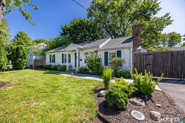29 Sutton Drive West, Stamford, CT 06906