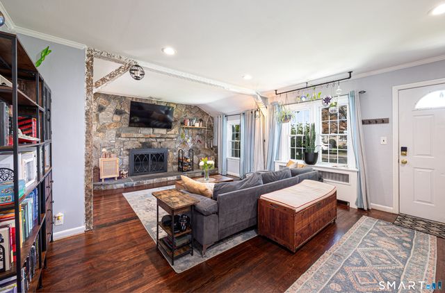 29 Sutton Drive West, Stamford, CT 06906