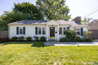 29 Sutton Drive West, Stamford, CT 06906