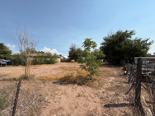 Slate Avenue NW, Albuquerque, NM 87104