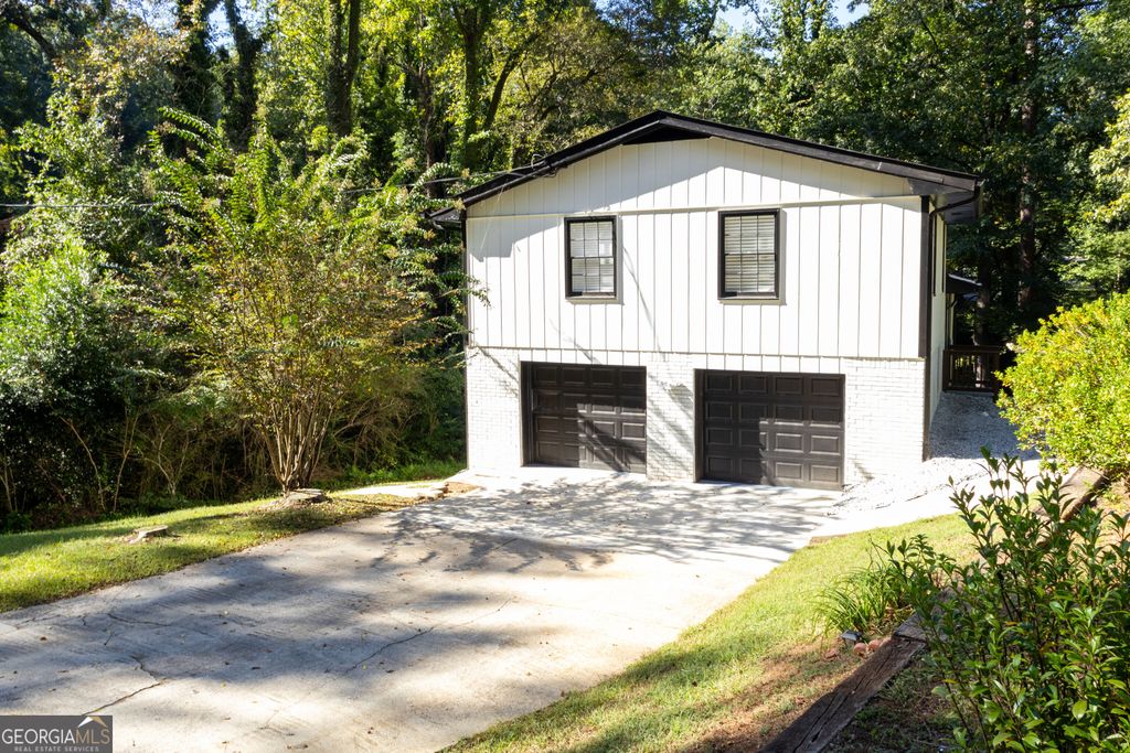 567 Woodland Lane, Lawrenceville, GA 30043 — photo 2