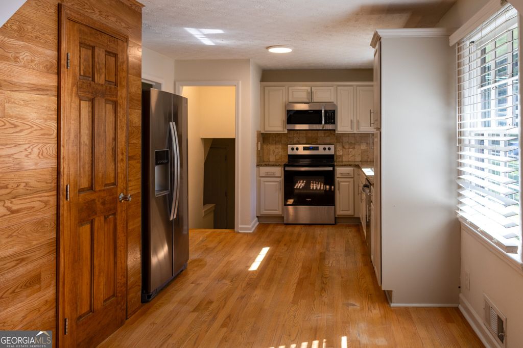 567 Woodland Lane, Lawrenceville, GA 30043 — photo 5