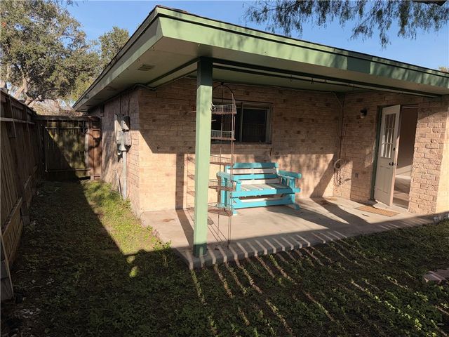 7033 Copper Mountain Dr, Corpus Christi, TX 78413