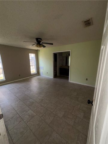 7033 Copper Mountain Dr, Corpus Christi, TX 78413