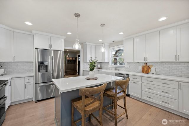 331 4th Street SE, Puyallup, WA 98372