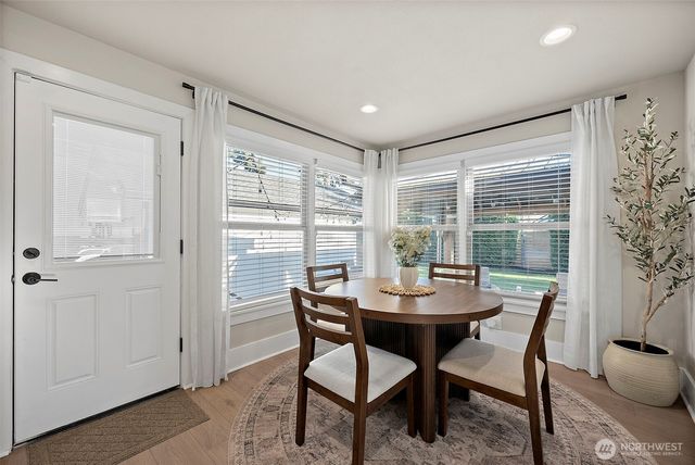 331 4th Street SE, Puyallup, WA 98372