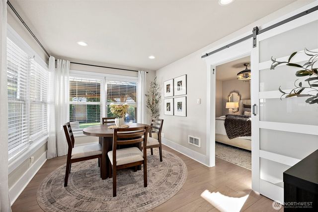 331 4th Street SE, Puyallup, WA 98372