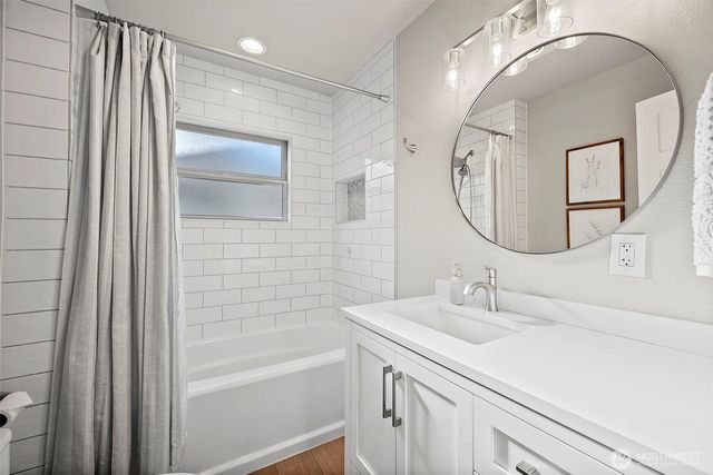 331 4th Street SE, Puyallup, WA 98372