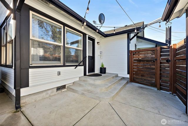 331 4th Street SE, Puyallup, WA 98372