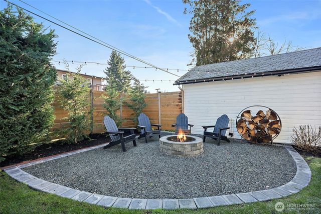 331 4th Street SE, Puyallup, WA 98372