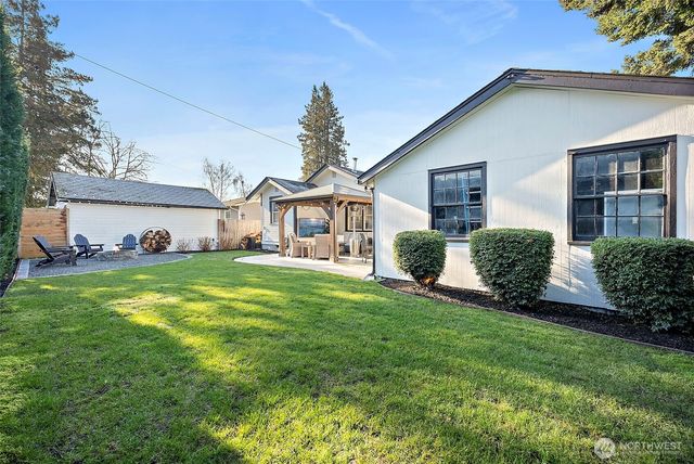 331 4th Street SE, Puyallup, WA 98372