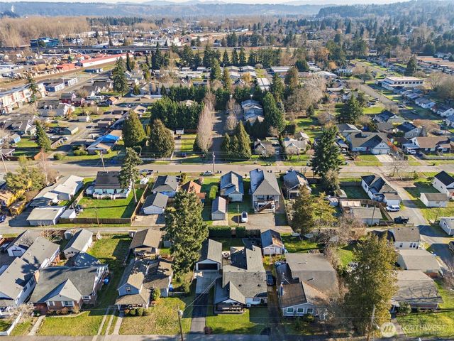 331 4th Street SE, Puyallup, WA 98372