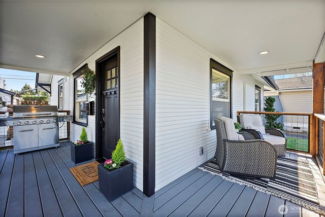 331 4th Street SE, Puyallup, WA 98372